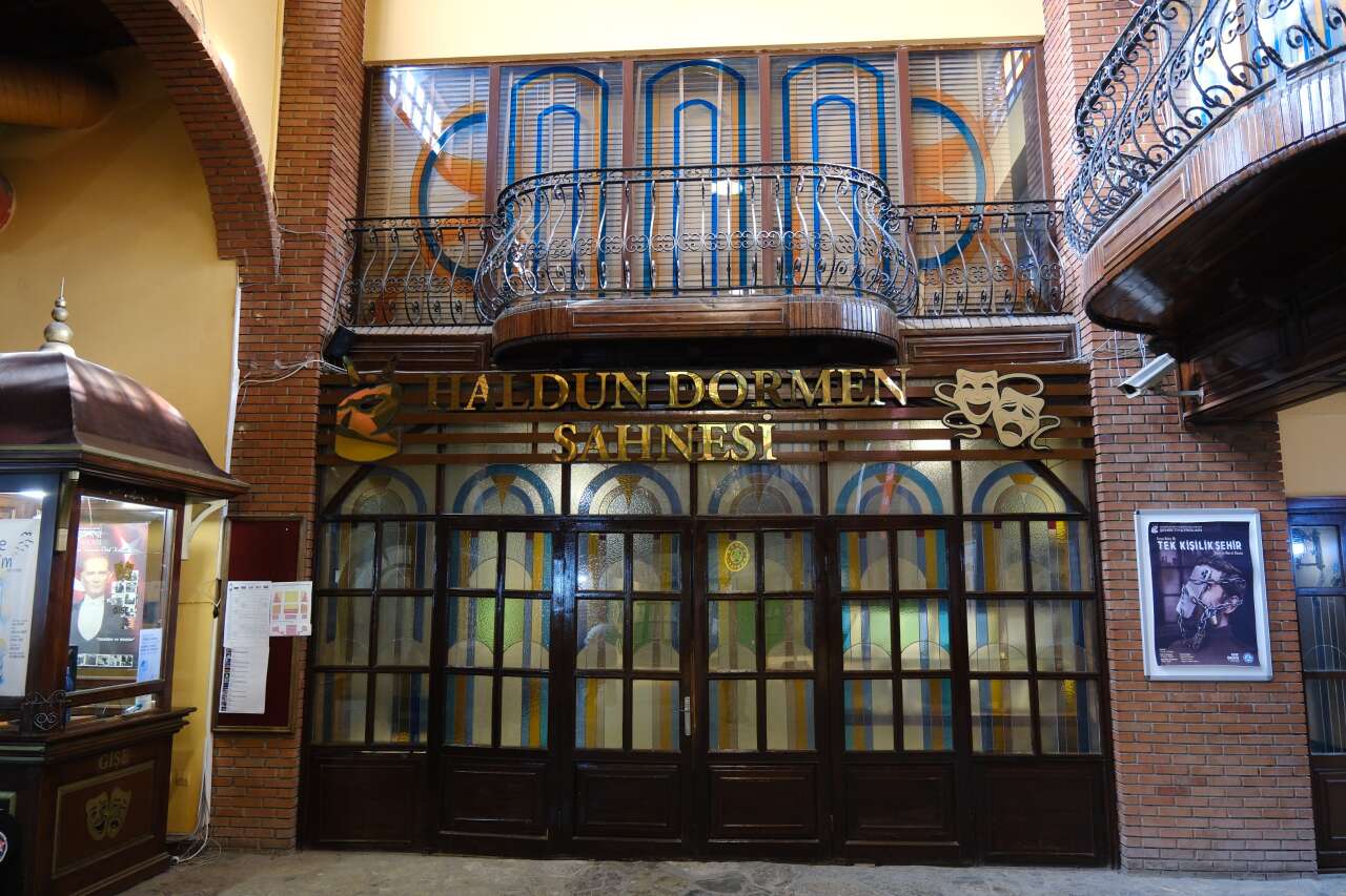 Büyük usta Haldun Dormen'e vefa: Sahnenin adı değişti 2